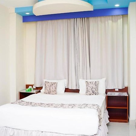 Al Bayrahaa Hotel Apartments Ес-Сіб Екстер'єр фото
